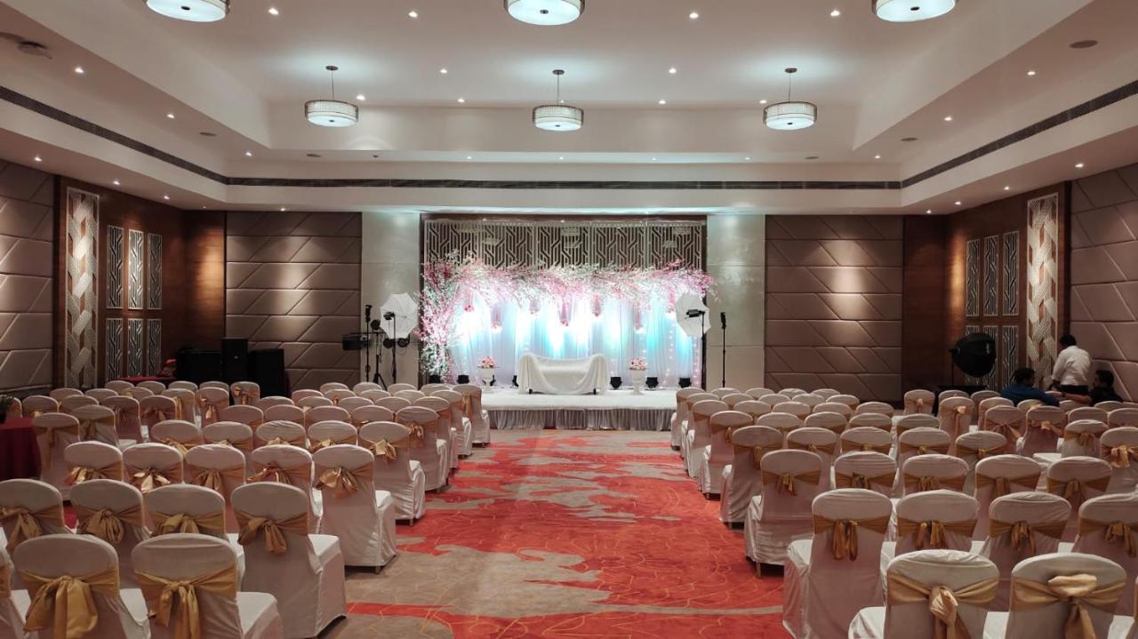 Royal Orchid Central Grazia, Navi Mumbai Exterior foto